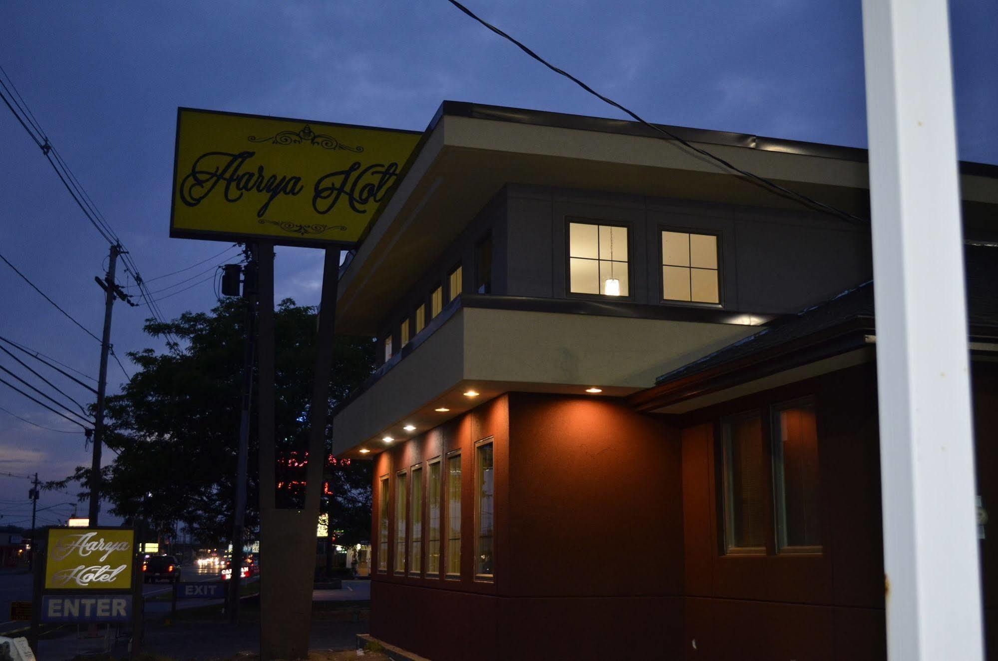 Aarya Hotel By Niagara Fashion Outlets Niagara Falls Exterior photo